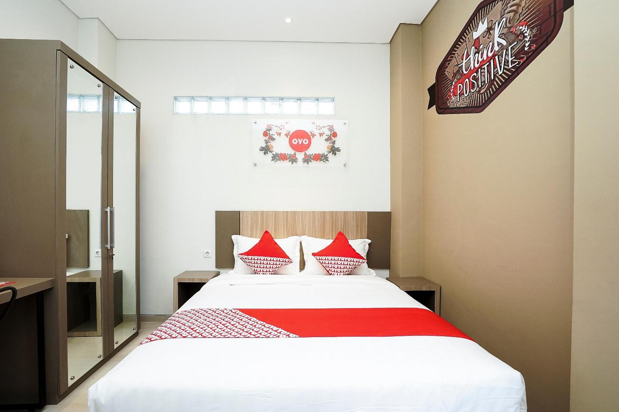 Hotel Super Oyo Capital O 614 Graha 8 Syariah Surabaja Zewnętrze zdjęcie