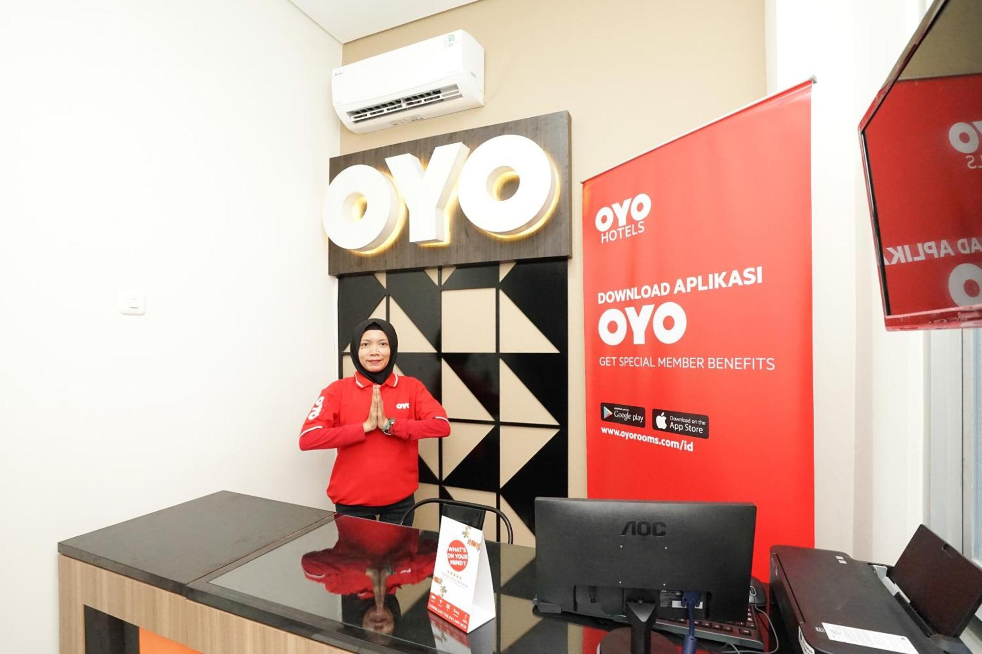 Hotel Super Oyo Capital O 614 Graha 8 Syariah Surabaja Zewnętrze zdjęcie