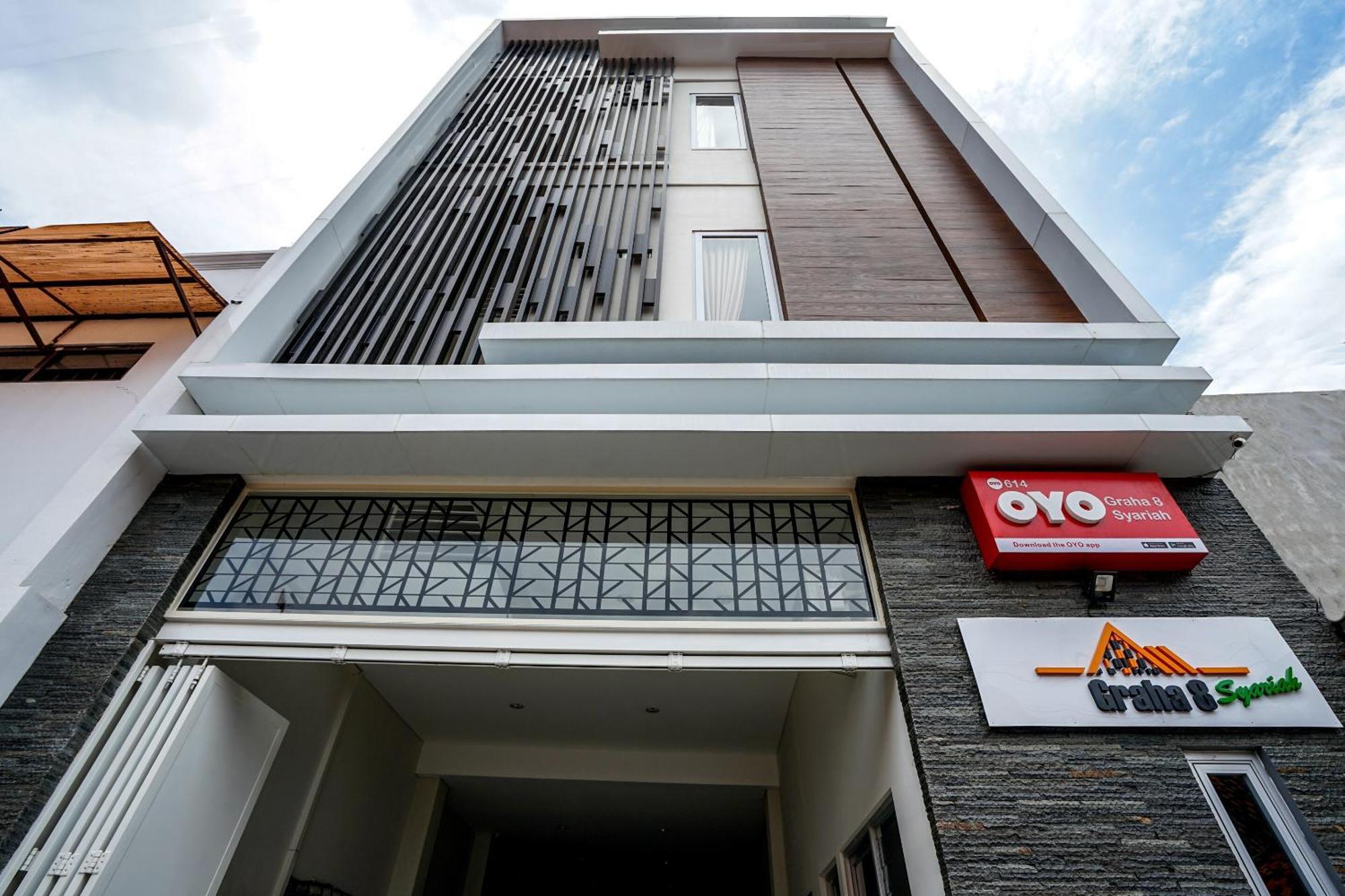 Hotel Super Oyo Capital O 614 Graha 8 Syariah Surabaja Zewnętrze zdjęcie