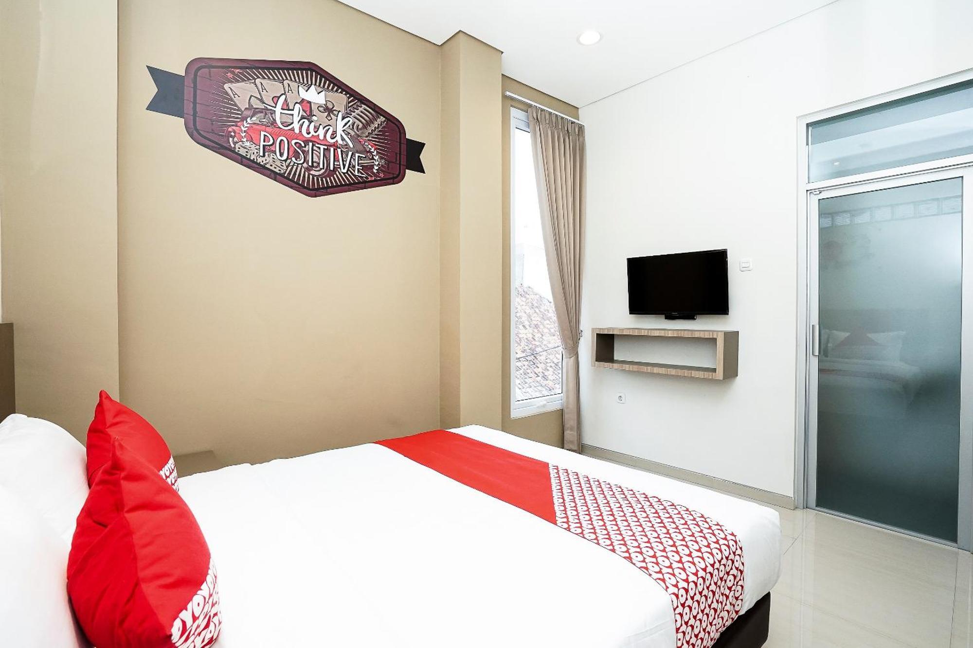Hotel Super Oyo Capital O 614 Graha 8 Syariah Surabaja Zewnętrze zdjęcie