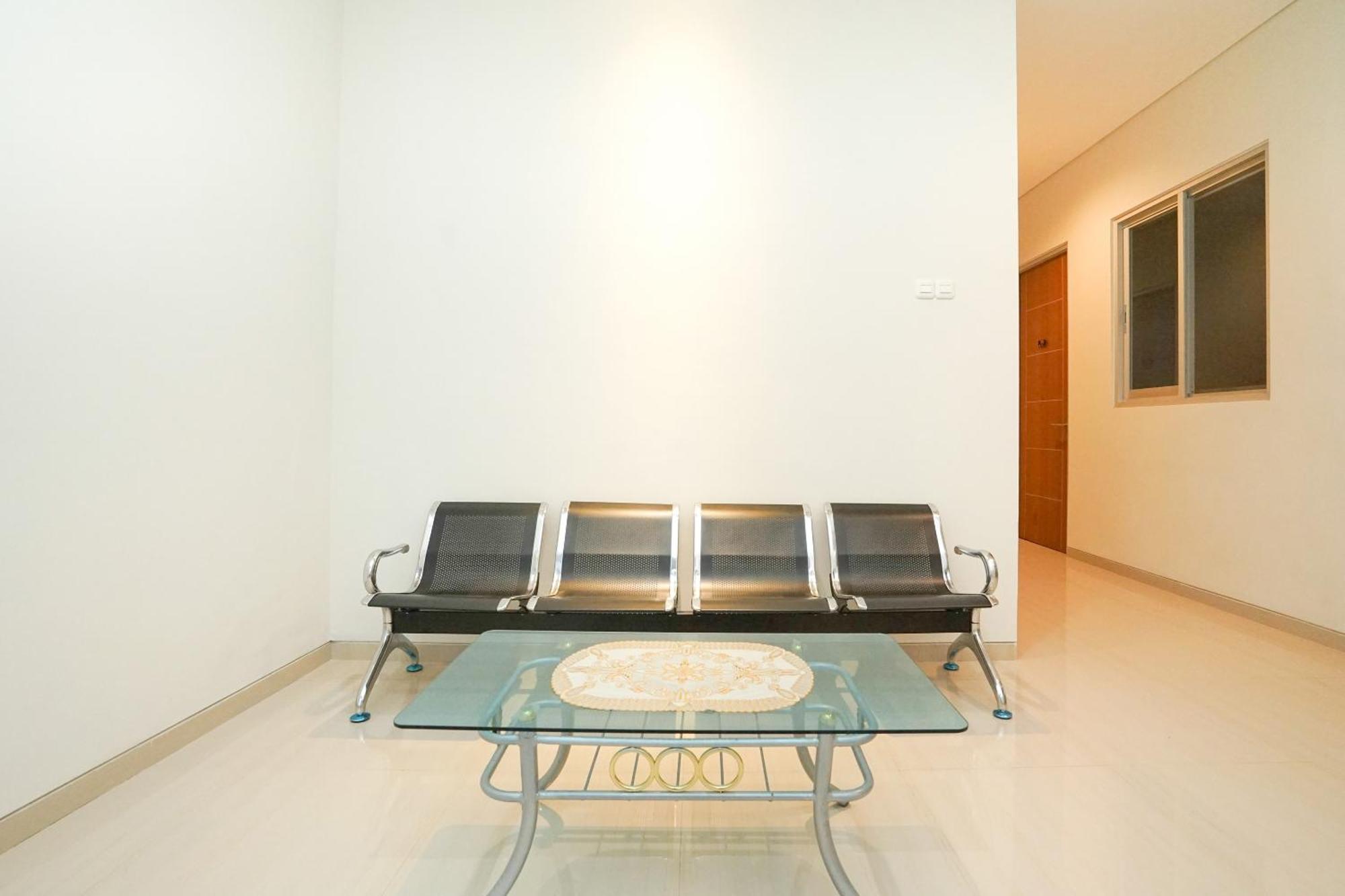 Hotel Super Oyo Capital O 614 Graha 8 Syariah Surabaja Zewnętrze zdjęcie
